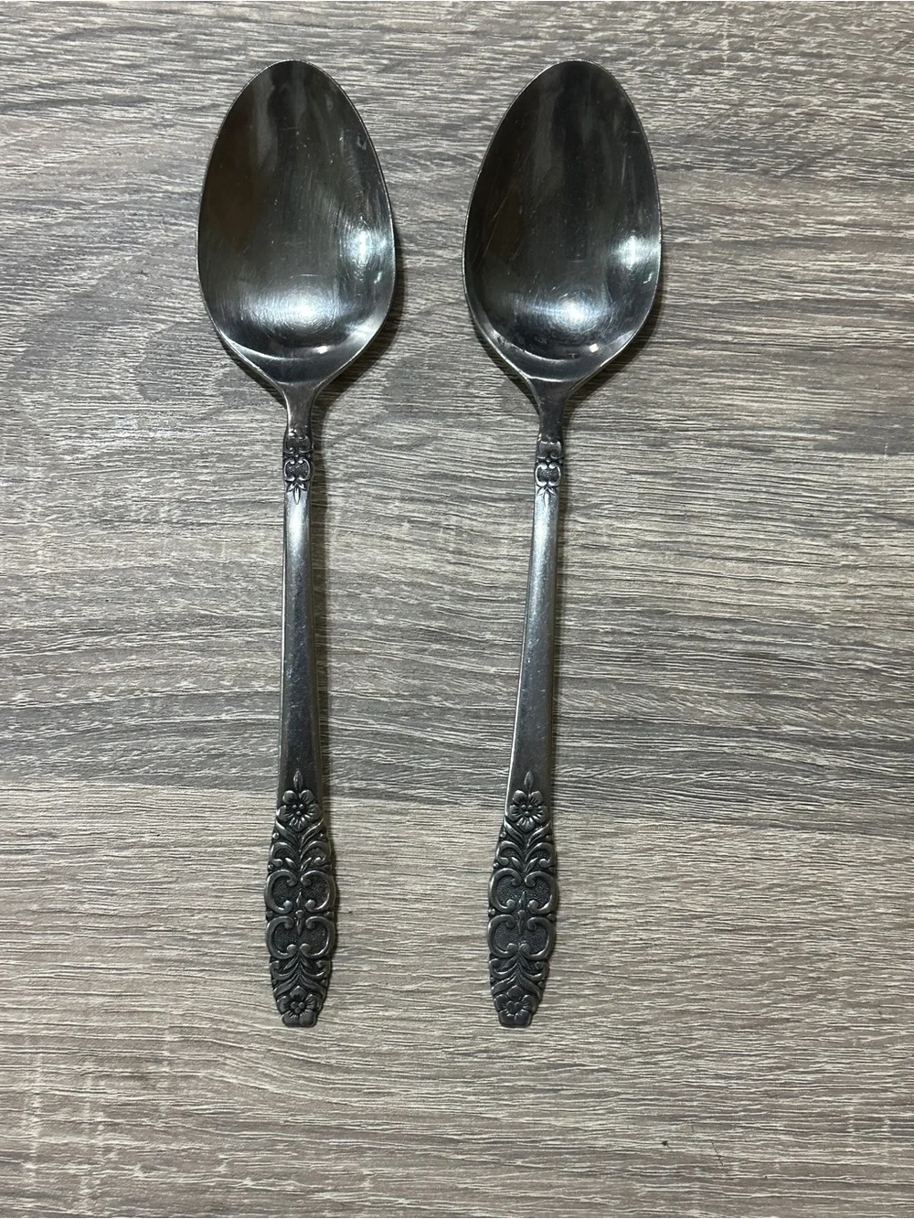 Oneida Northland Romford Stainless Steel Korea Floral Serving Spoons Set Of 2